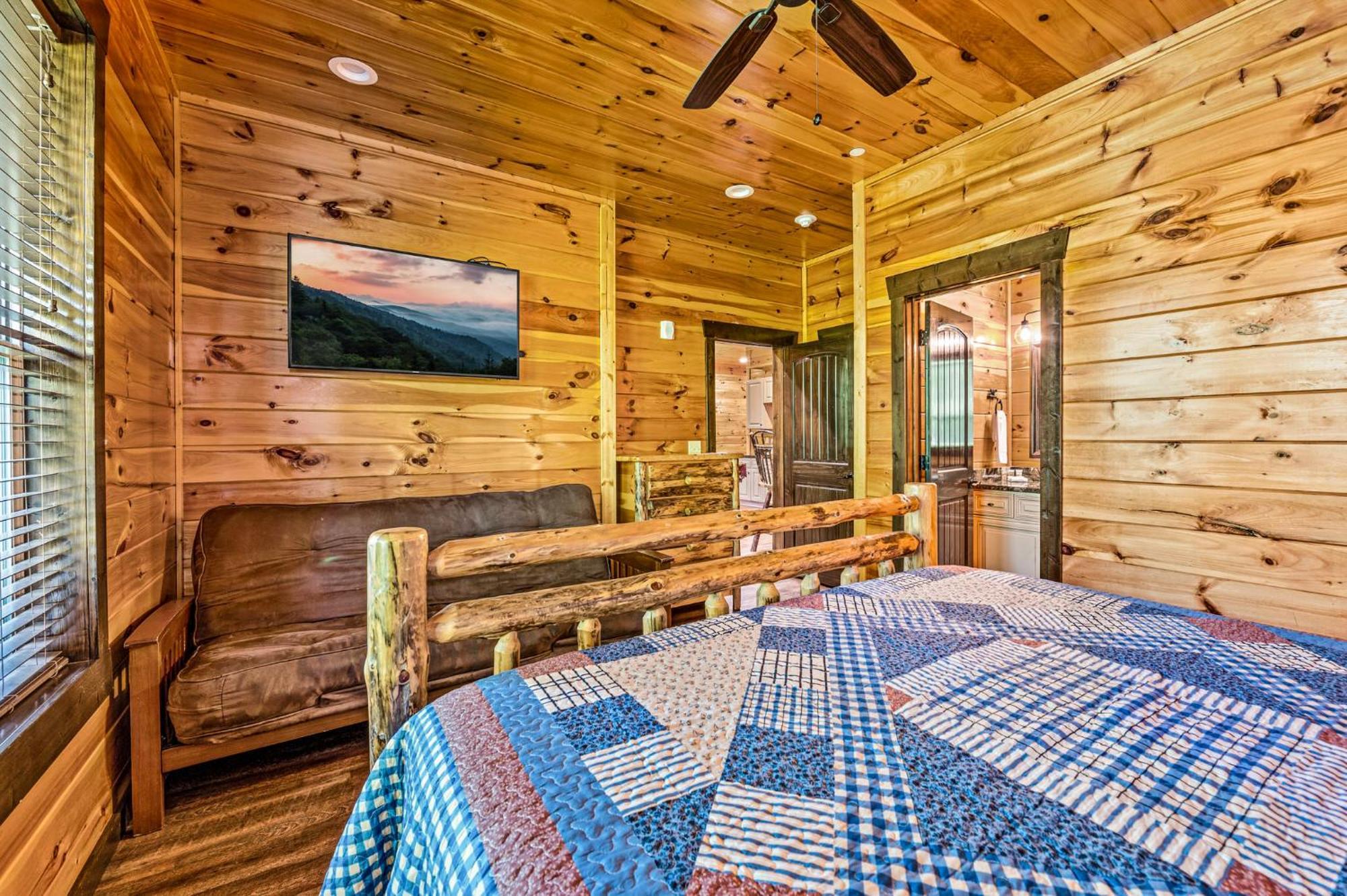 גטלינבורג The Mighty Crabapple Manor By Stony Brook Cabins מראה חיצוני תמונה