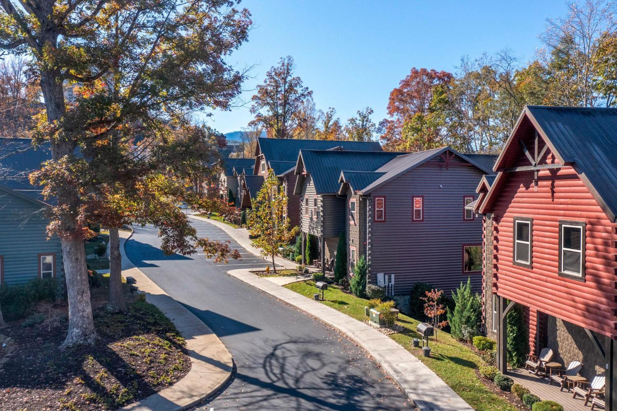 גטלינבורג The Mighty Crabapple Manor By Stony Brook Cabins מראה חיצוני תמונה