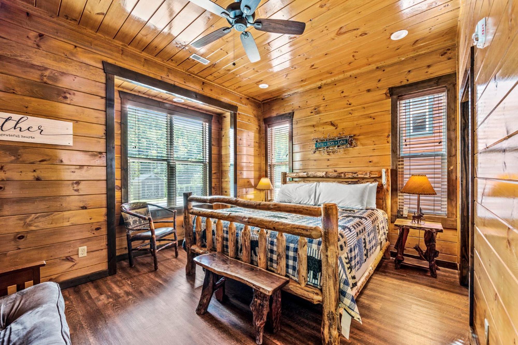 גטלינבורג The Mighty Crabapple Manor By Stony Brook Cabins מראה חיצוני תמונה